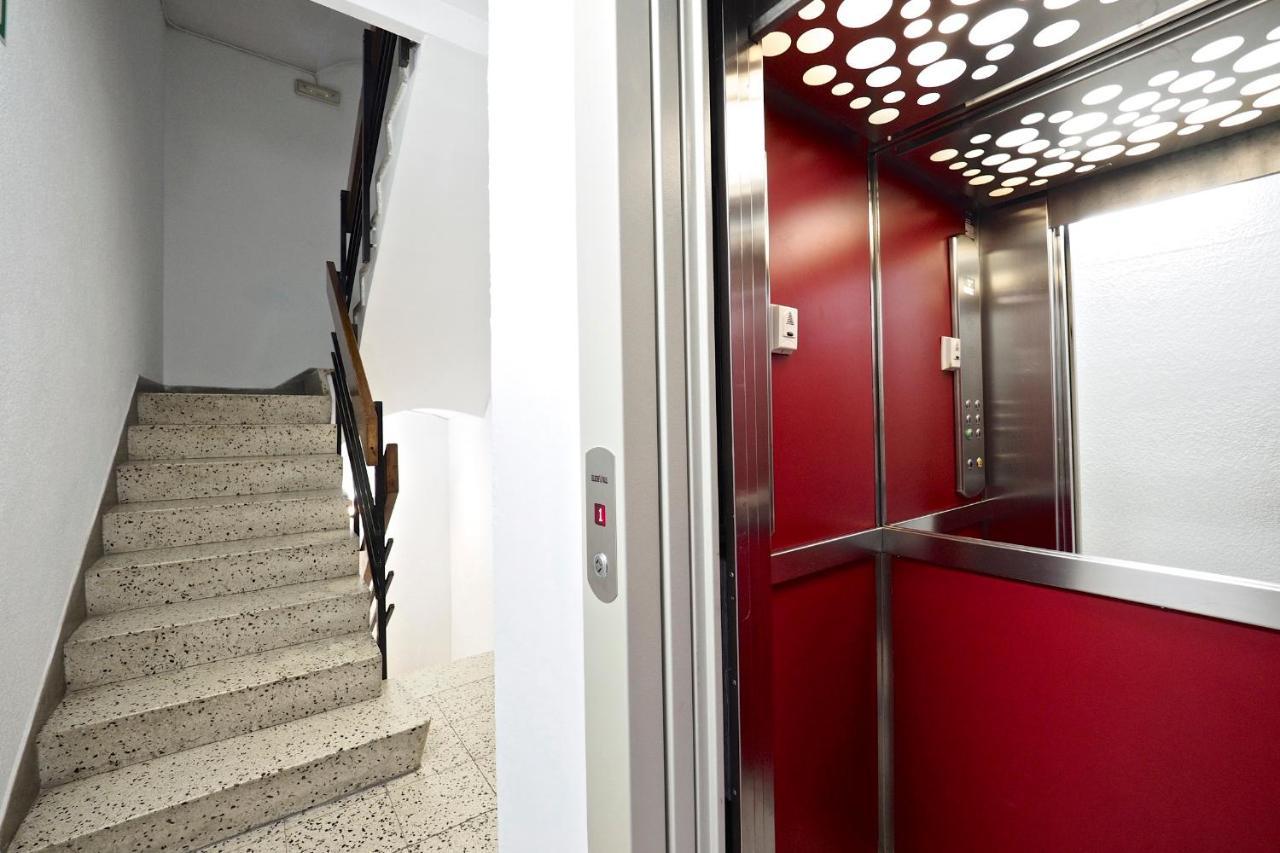 Hostal Ballestero Barcelona Eksteriør billede