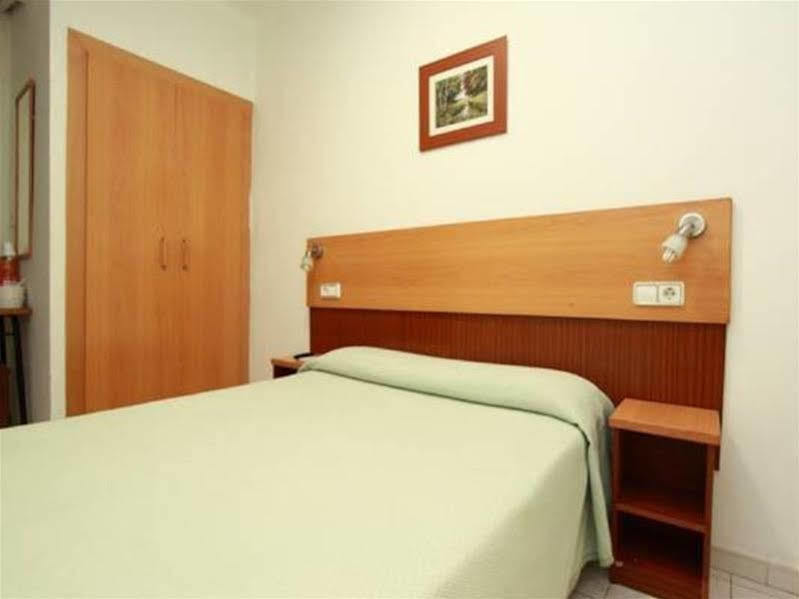 Hostal Ballestero Barcelona Eksteriør billede